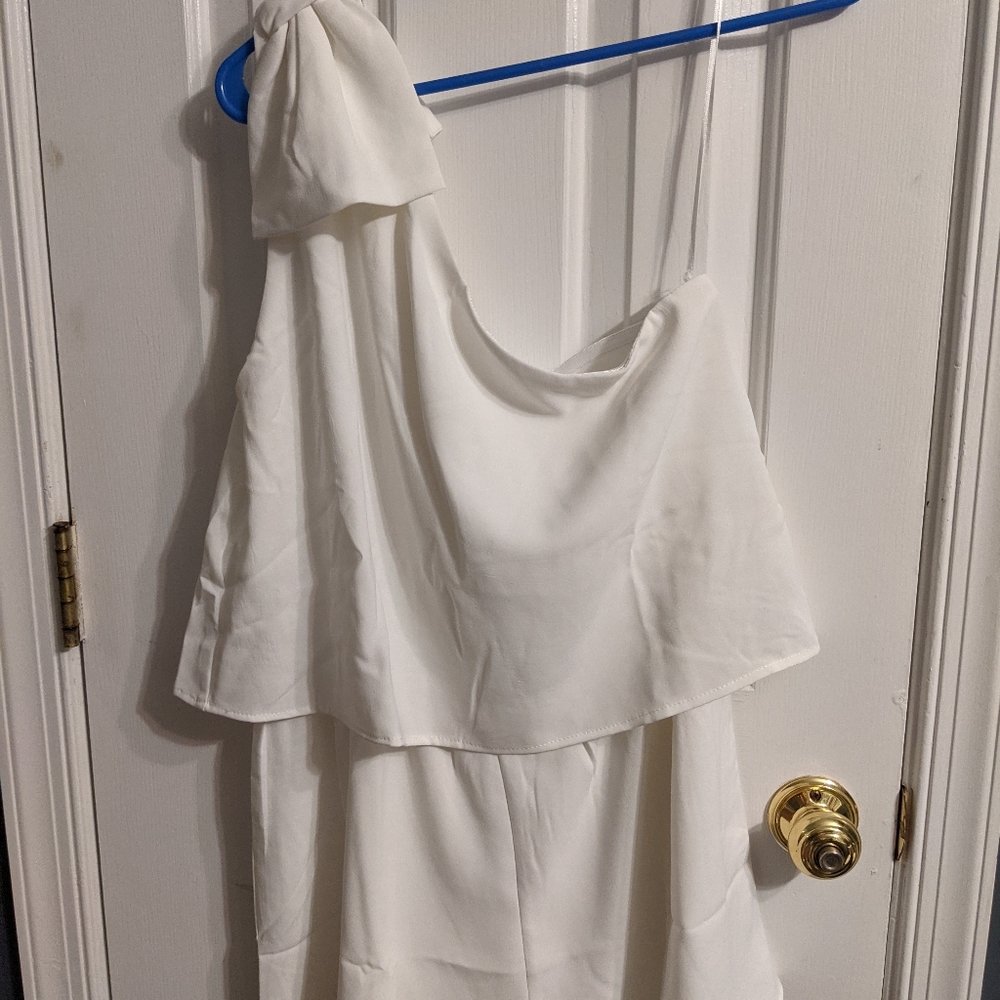 One shoulder romper
